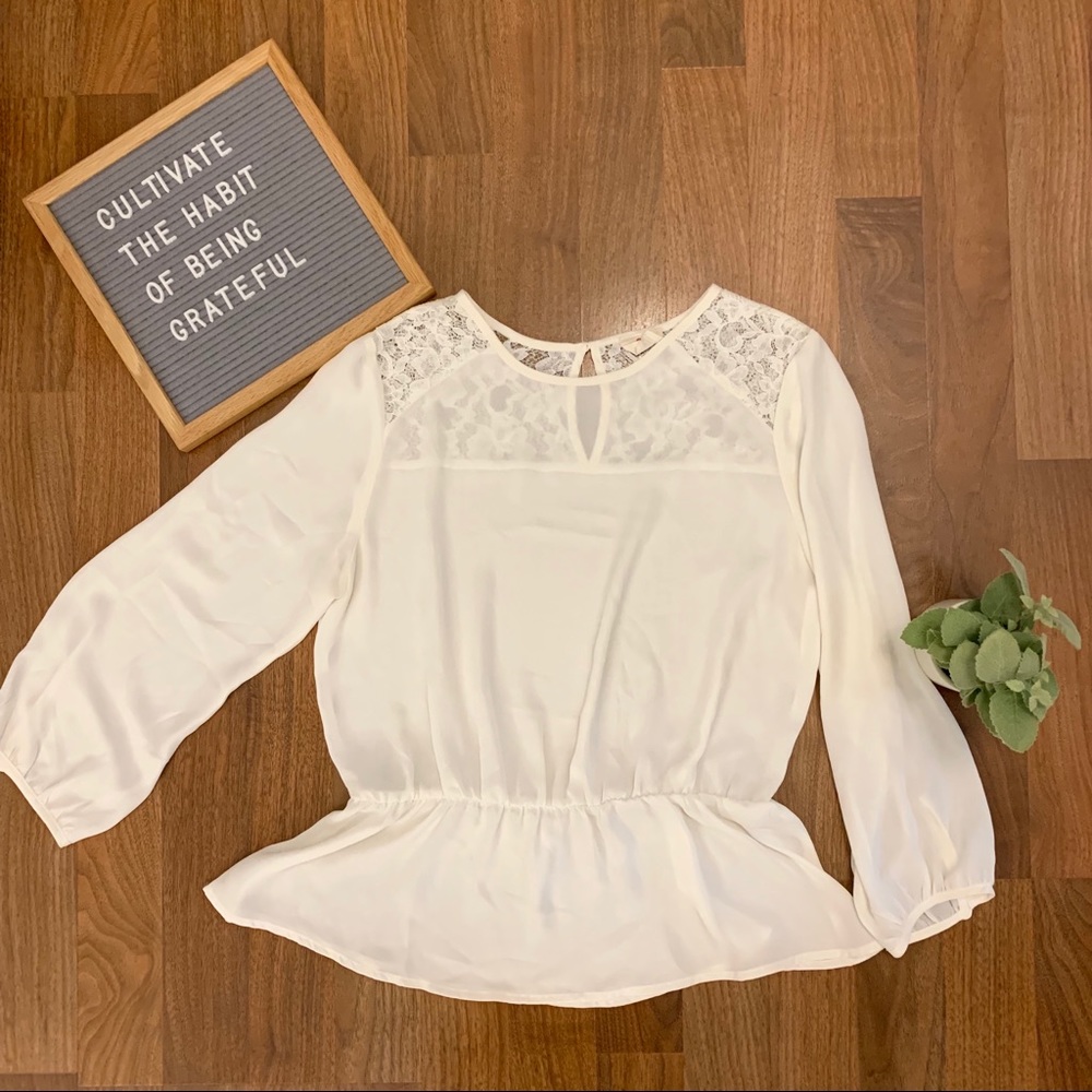 Chiffon and Lace Long Sleeve Top